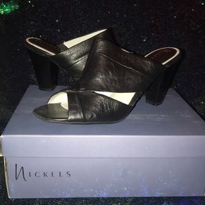 Nickels Black low high heels size:8.5 brand new